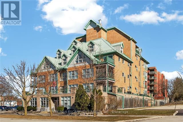303 - 19 Lake Ave. S