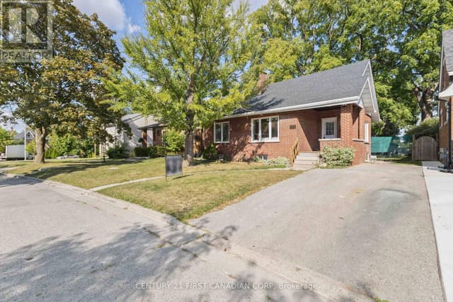 122 Windsor Cres.