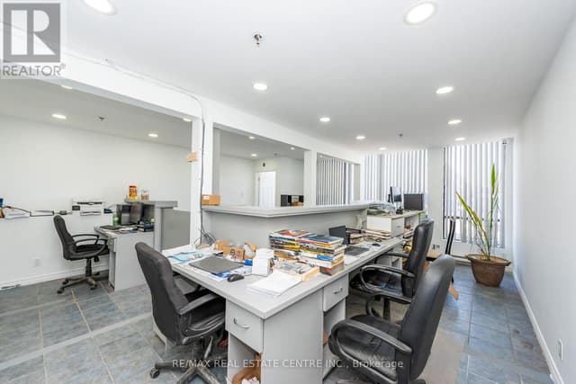 11 - 7171 Torbram Rd.