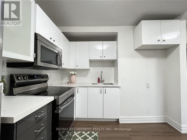 Upper - 1164 Cannon St. E