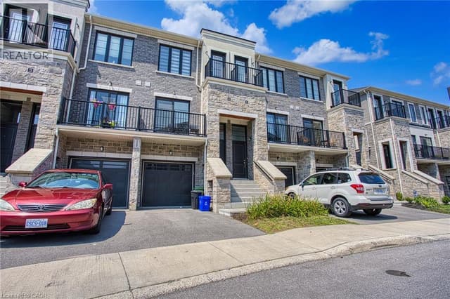 383 Dundas St. E Unit 4