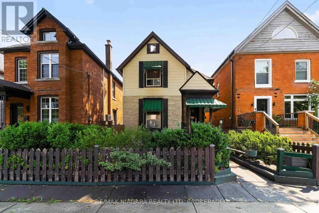 187 Emerald St. S