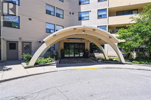 700 Dynes Rd. Unit 101