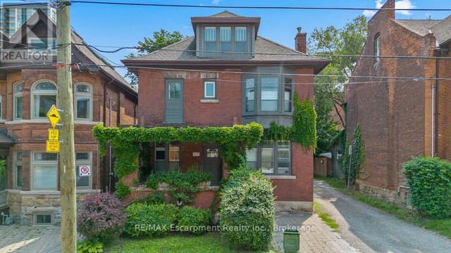 217 Caroline St. S