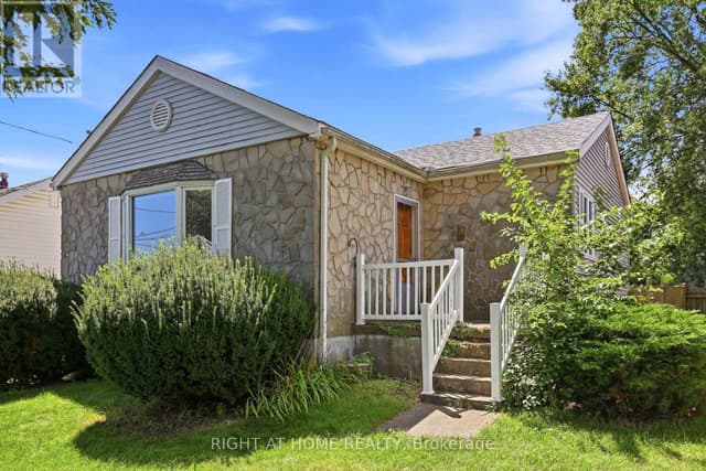 1290 Strathy Ave.