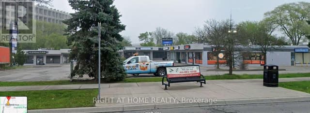 15 - 635 Greenhill Ave.