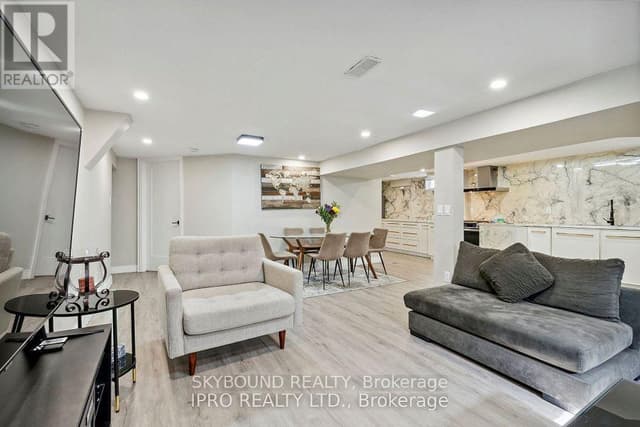 34 Owen Pl.