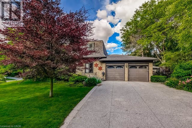 215 Briar Hill Cres.