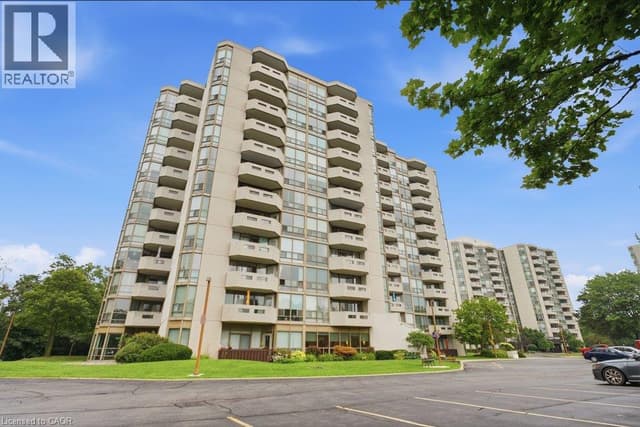 5090 Pinedale Ave. Unit 204