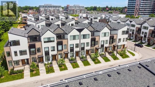 47 - 40 Lou Parsons Way S