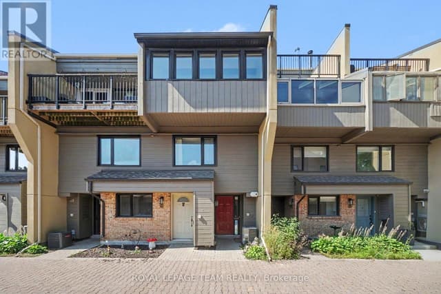 14 - 290 Cathcart St.