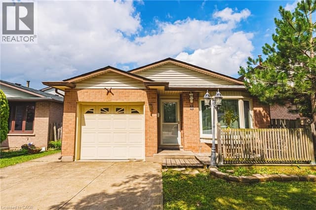 11 Drakes Dr.