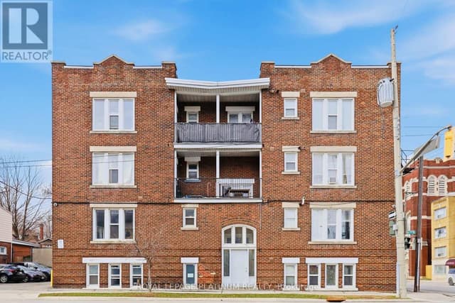 6 - 120 Sherman Ave. S