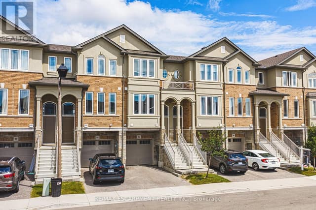 94 Laguna Village Cres.