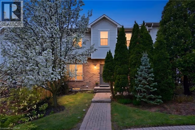 1085 Harrogate Dr. Unit 35