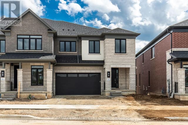 96 Valley Trail Pl.
