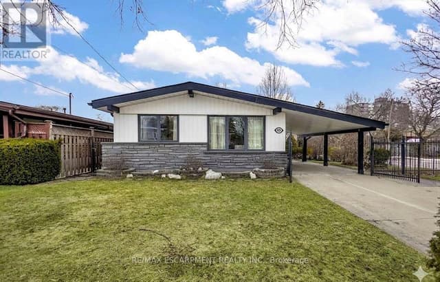 85 Ranchdale Dr.