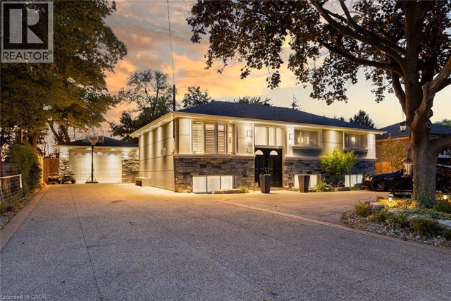 547 Pinegrove Rd.