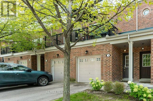 3 - 1115 Haig Blvd.