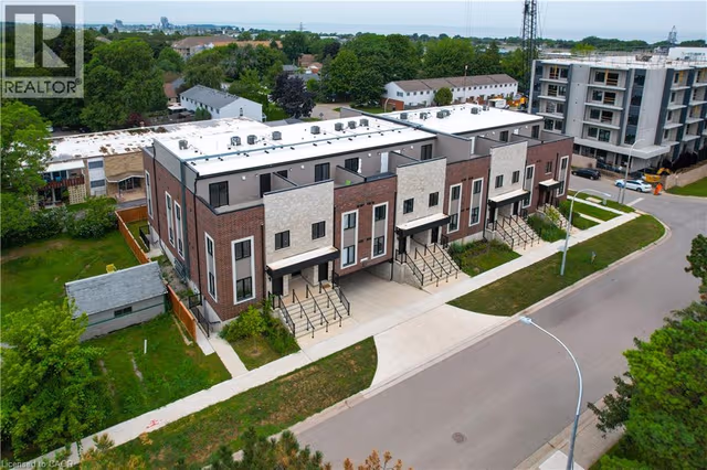 2 Slessor Blvd. Unit 10