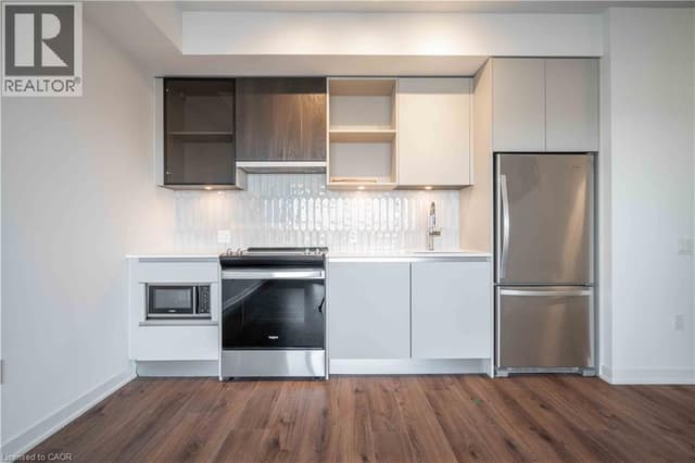 395 Dundas St. Unit 437