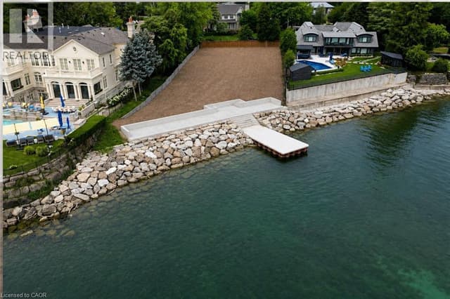 1044 Argyle Dr.