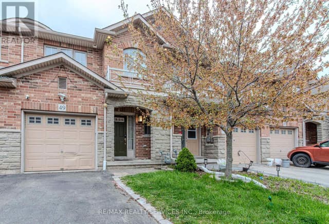 49 Marina Point Cres. N