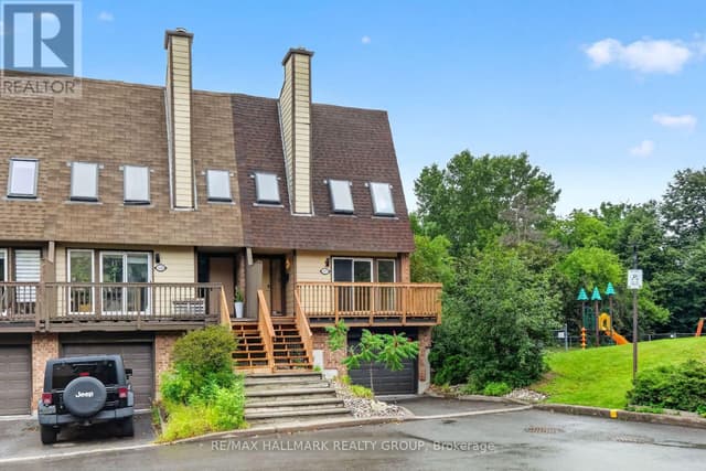 1427 Forge St.