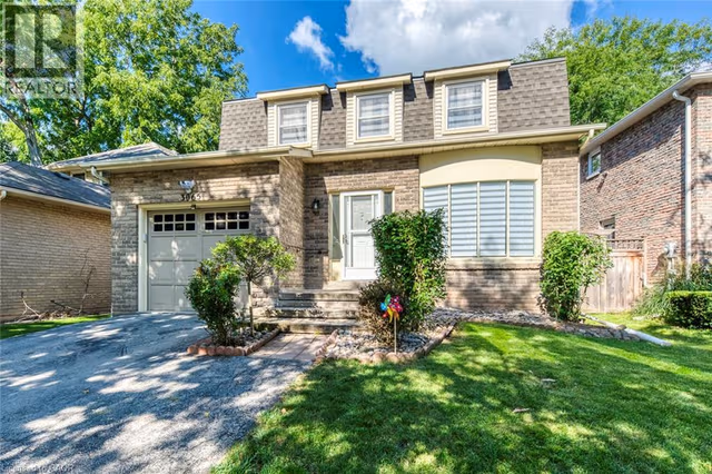 3065 Silverthorn Dr.