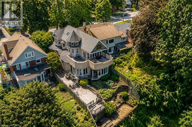 91 Mountain Park Ave.