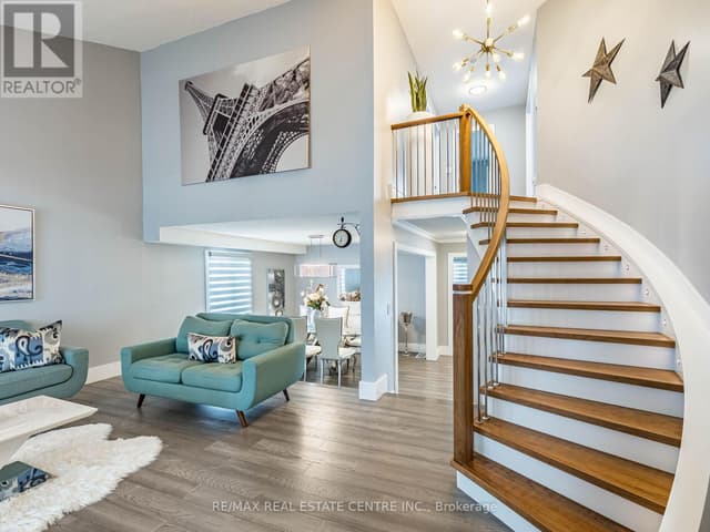 114 Parkwood Cres.