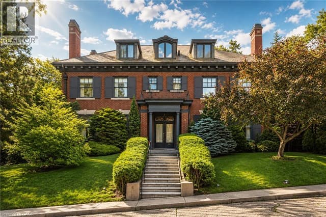 5 Undercliffe Ave.