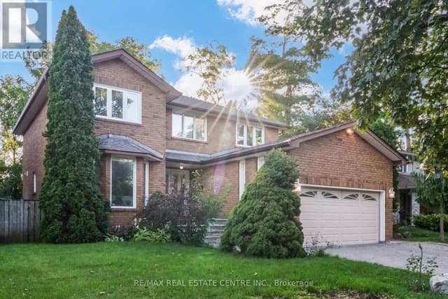 Upper Level - 167 Whitchurch Mews