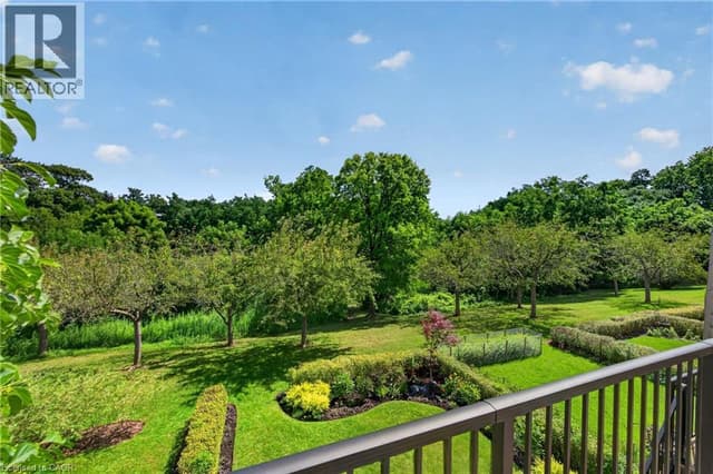 112 Fairwood Pl. W
