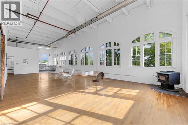 468 Cumberland Ave. Unit Loft