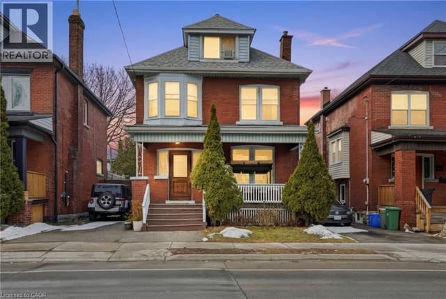 68 Gage Ave. S