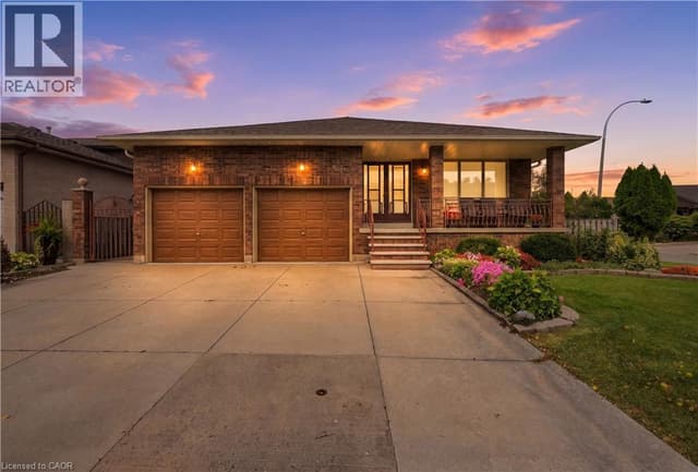 7 Vinehill Dr.
