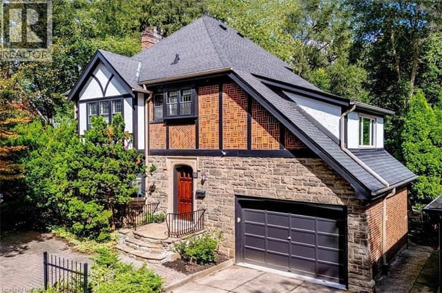 18 Forsyth Ave. N