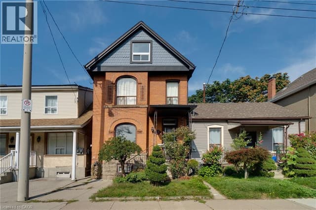 23 Oak Ave.