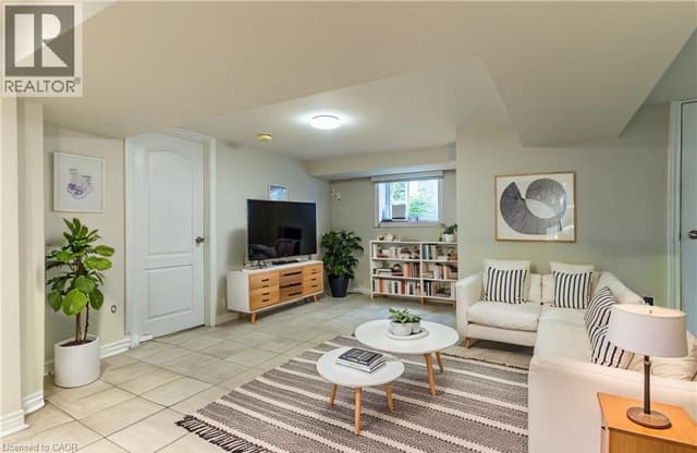 609 Mohawk Rd. E Unit 2