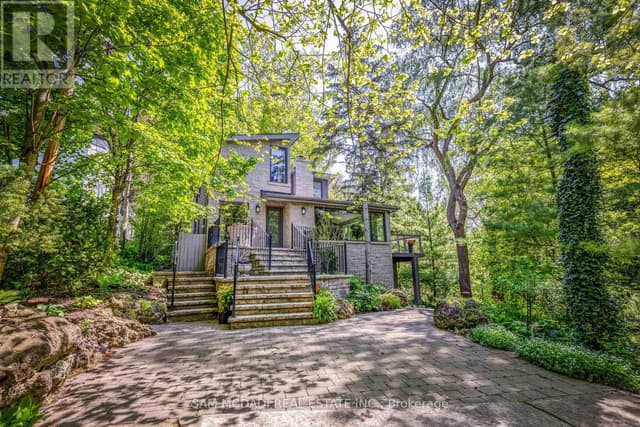 1273 Queen Victoria Ave.