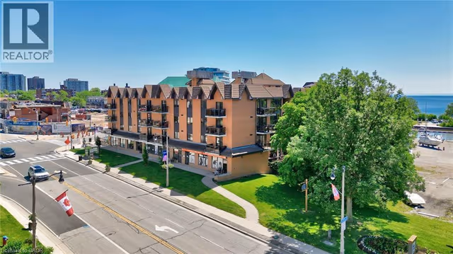 102 Bronte Rd. Unit 303