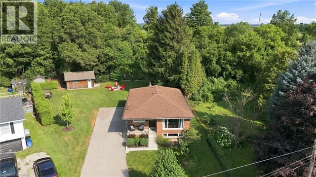 10 Taylor Cres.