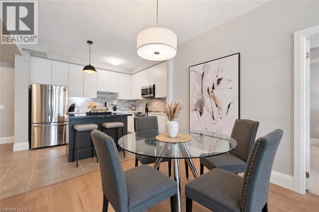 73 Arthur St. S Unit 807