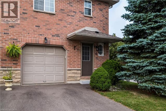 39 Pinewoods Dr. Unit 11