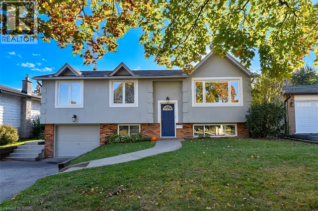 699 Castleguard Cres.