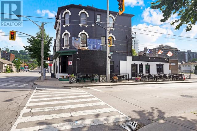 174 John St. S