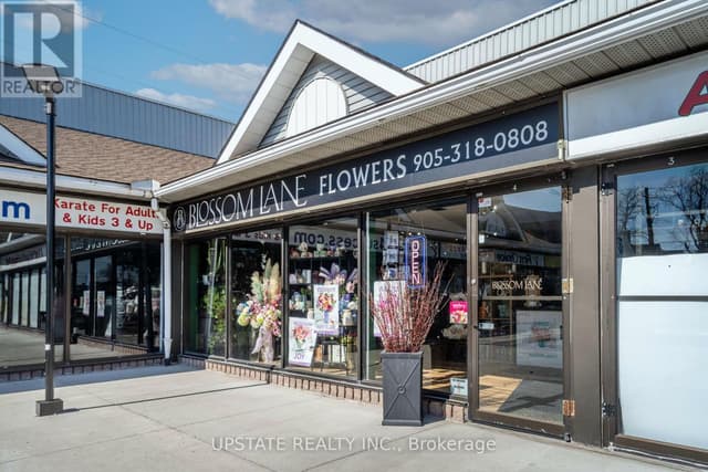 4 - 1760 Upper James St.