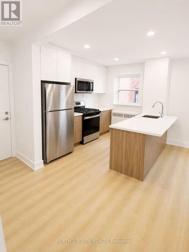 9 - 1024 King St. E