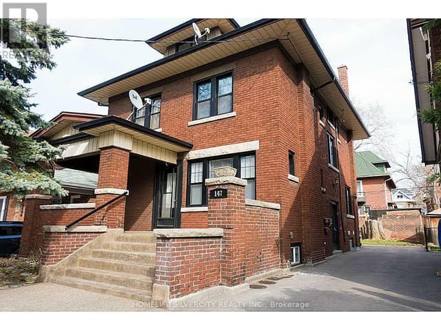147 Holton Ave. S